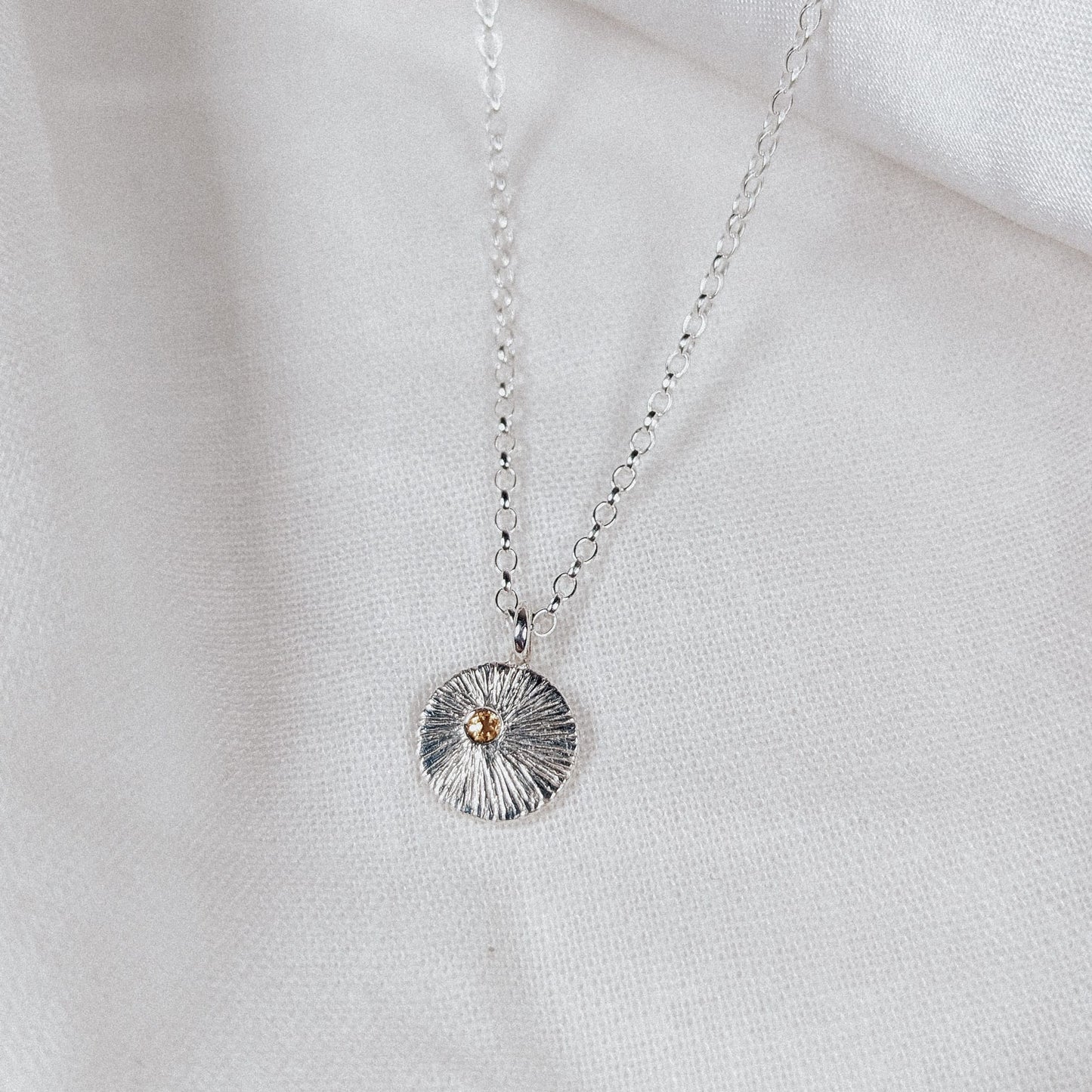 Radiant pendant | Circle coin necklace with gemstone